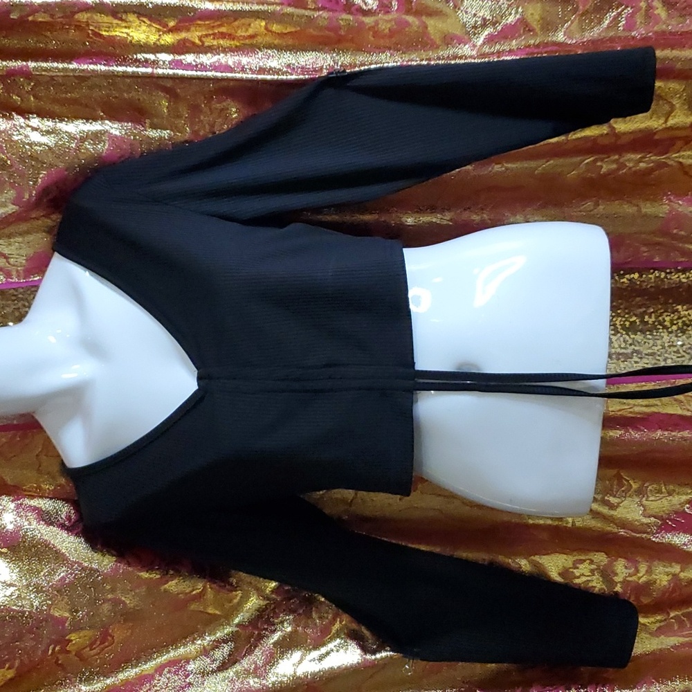 NWOT Cute crop top
